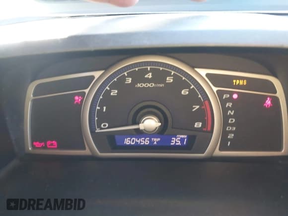 ✅ 2011 Honda Civic DX-VP • VIN: 2HGFA1F38BH539495 • Lot: 43425725. Wystawiony na IAAI z przebiegiem 160 456 mil. Bezpłatny archiwum sprzedaży aukcyjnych z USA i szczegółowy raport historii pojazdu na DreamBid. Zdjęcie 7.