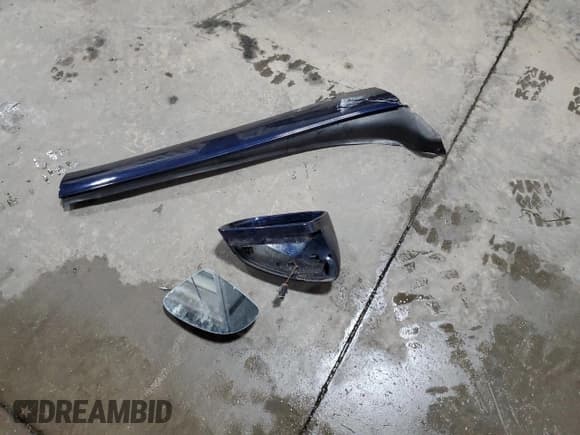 ✅ 2012 Mercedes-Benz SLK 250 • VIN: WDDPK4HA3CF035247 • Лот: 66510765. Опубликован ранее на Copart с пробегом 48 731 миль. Бесплатный доступ к архиву аукционных продаж из США и подробный отчёт об истории автомобиля на DreamBid. Изображение 12.