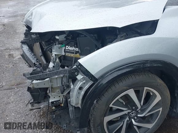 ✅ 2020 Honda HR-V Sport • VIN: 3CZRU5H13LM702377 • Lot: 42243128. Listed on IAAI with 65,418 mi. Free auction sales archive from the USA and detailed vehicle history report at DreamBid. Image 19.