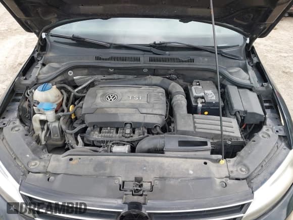 ✅ 2015 Volkswagen Jetta SE • VIN: 3VWD07AJ3FM262731 • Лот: 42468622. Опубликован ранее на IAAI с пробегом 131 874 миль. Бесплатный доступ к архиву аукционных продаж из США и подробный отчёт об истории автомобиля на DreamBid. Изображение 10.