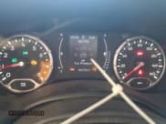 ✅ 2018 Jeep Renegade Upland • VIN: ZACCJBAB6JPJ06774 • Lot: 84710835. Wystawiony na Copart z przebiegiem 105 702 mil. Bezpłatny archiwum sprzedaży aukcyjnych z USA i szczegółowy raport historii pojazdu na DreamBid. Zdjęcie 9.