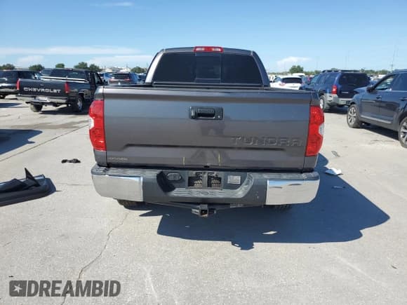 ✅ 2015 Toyota Tundra SR • VIN: 5TFRM5F18FX087221 • Lot: 69300915. Listed on Copart with 242,864 mi. Free auction sales archive from the USA and detailed vehicle history report at DreamBid. Image 6.