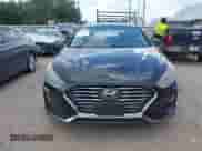 2018 Hyundai Sonata SE с VIN 5NPE24AF8JH674685, выставлен на аукционе IAAI как лот 42988352 с пробегом 169 761 миль миль и . История ставок и продаж доступна на DreamBid. Изображение 12.