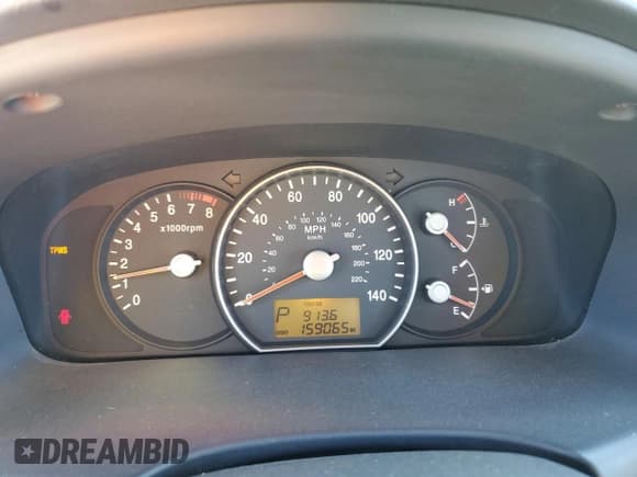 ✅ 2008 Kia Rondo LX • VIN: KNAFG526087148587 • Лот: 62945115. Опубликован ранее на Copart с пробегом 159 065 миль. Бесплатный доступ к архиву аукционных продаж из США и подробный отчёт об истории автомобиля на DreamBid. Изображение 9.