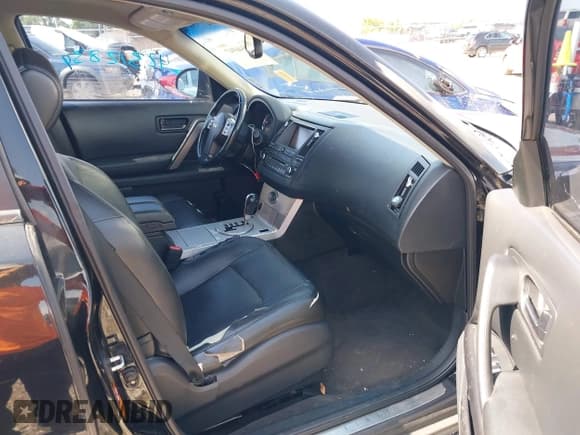 ✅ 2004 Infiniti FX • VIN: JNRBS08W74X402493 • Лот: 42546947. Опубликован ранее на IAAI с пробегом 194 169 миль. Бесплатный доступ к архиву аукционных продаж из США и подробный отчёт об истории автомобиля на DreamBid. Изображение 5.