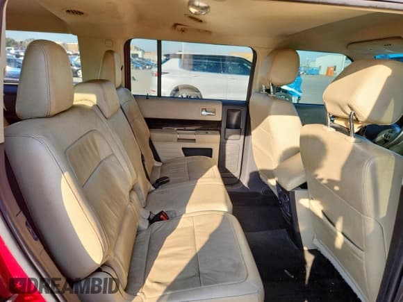 ✅ 2016 Ford Flex SEL • VIN: 2FMGK5C82GBA17684 • Лот: 86520375. Опубликован ранее на Copart с пробегом 131 431 миль. Бесплатный доступ к архиву аукционных продаж из США и подробный отчёт об истории автомобиля на DreamBid. Изображение 11.