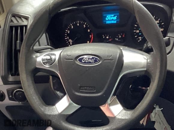✅ 2015 Ford Transit Cargo • VIN: 1FTSW2CM6FKA03998 • Лот: 42354464. Опубликован ранее на IAAI с пробегом 235 590 миль. Бесплатный доступ к архиву аукционных продаж из США и подробный отчёт об истории автомобиля на DreamBid. Изображение 1.