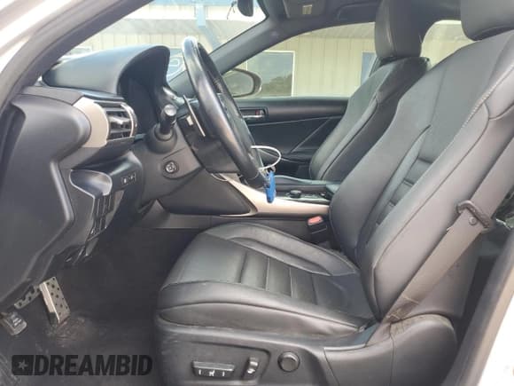 ✅ 2014 Lexus IS 350 • VIN: JTHBE1D24E5000376 • Lot: 44133905. Listed on Copart with 101,896 mi. Free auction sales archive from the USA and detailed vehicle history report at DreamBid. Image 7.