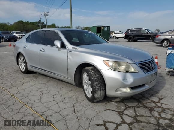 ✅ 2007 Lexus LS 460 • VIN: JTHBL46F575028472 • Lot: 53797385. Listed on Copart with 178,194 mi. Free auction sales archive from the USA and detailed vehicle history report at DreamBid. Image 4.