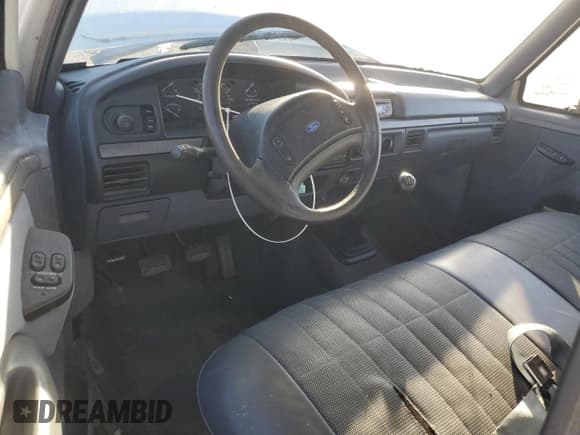 ✅ 1992 Ford F-150 S • VIN: 1FTEX15Y4NKA33956 • Lot: 92682215. Listed on Copart with Not provided. Free auction sales archive from the USA and detailed vehicle history report at DreamBid. Image 8.