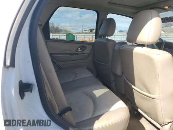 ✅ 2006 Mercury Mariner Luxury • VIN: 4M2CU571X6KJ18979 • Lot: 51033545. Listed on Copart with 210,581 mi. Free auction sales archive from the USA and detailed vehicle history report at DreamBid. Image 11.