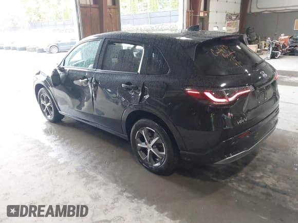 ✅ 2024 Honda HR-V EX-L • VIN: 3CZRZ2H7XRM768373 • Lot: 43304641. Listed on IAAI with 54,633 mi. Free auction sales archive from the USA and detailed vehicle history report at DreamBid. Image 3.