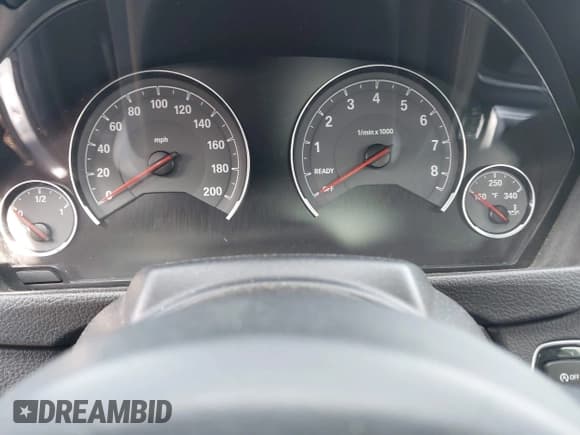 ✅ 2015 BMW M4 • VIN: WBS3U9C50FP967987 • Lot: 42382479. Listed on IAAI with 34,384 mi. Free auction sales archive from the USA and detailed vehicle history report at DreamBid. Image 15.