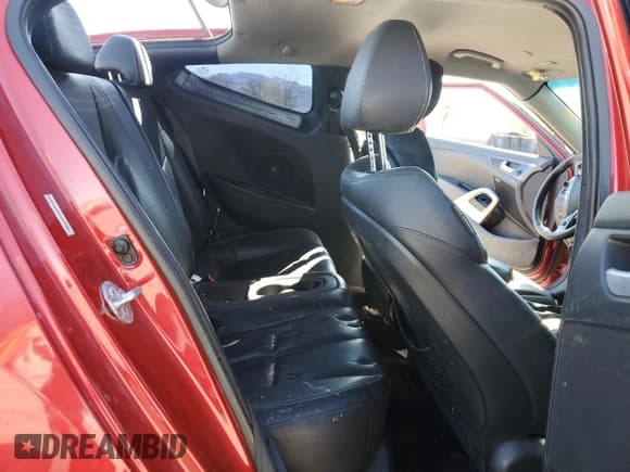 ✅ 2013 Hyundai Veloster Turbo • VIN: KMHTC6AE5DU163819 • Lot: 77364984. Wystawiony na Copart z przebiegiem 130 329 mil. Bezpłatny archiwum sprzedaży aukcyjnych z USA i szczegółowy raport historii pojazdu na DreamBid. Zdjęcie 10.