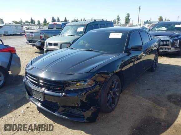 ✅ 2022 Dodge Charger SXT • VIN: 2C3CDXBG4NH183348 • Lot: 43432017. Wystawiony na IAAI z przebiegiem 33 240 mil. Bezpłatny archiwum sprzedaży aukcyjnych z USA i szczegółowy raport historii pojazdu na DreamBid. Zdjęcie 2.