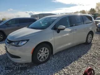 ✅ 2017 Chrysler Pacifica Touring • VIN: 2C4RC1DG8HR720353 • Lot: 90227345. Listed on Copart with 76,073 mi. Free auction sales archive from the USA and detailed vehicle history report at DreamBid. Image 1.