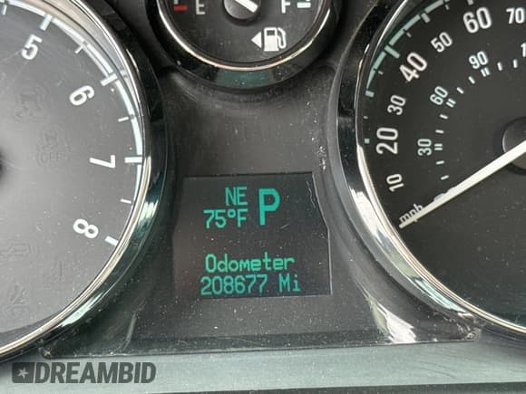 ✅ 2012 Chevrolet Captiva Sport LS • VIN: 3GNAL2EK3CS595366 • Lot: 61148635. Wystawiony na Copart z przebiegiem 208 677 mil. Bezpłatny archiwum sprzedaży aukcyjnych z USA i szczegółowy raport historii pojazdu na DreamBid. Zdjęcie 8.