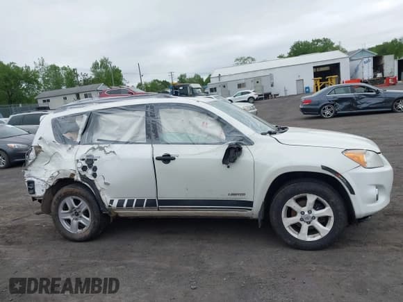 ✅ 2010 Toyota RAV4 Limited • VIN: 2T3DK4DV8AW014007 • Lot: 42311564. Listed on IAAI with 216,202 mi. Free auction sales archive from the USA and detailed vehicle history report at DreamBid. Image 13.