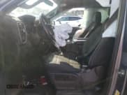 ✅ 2019 Chevrolet Silverado 1500 LT • VIN: 1GCRYDEKXKZ381565 • Lot: 59903965. Wystawiony na Copart z przebiegiem 93 764 mil. Bezpłatny archiwum sprzedaży aukcyjnych z USA i szczegółowy raport historii pojazdu na DreamBid. Zdjęcie 7.