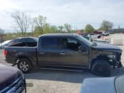 ✅ 2015 Ford F-150 XLT • VIN: 1FTEW1EF8FFC27966 • Lot: 42104000. Wystawiony na IAAI z przebiegiem 89 359 mil. Bezpłatny archiwum sprzedaży aukcyjnych z USA i szczegółowy raport historii pojazdu na DreamBid. Zdjęcie 14.