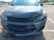 ✅ 2020 Chevrolet Trax LS • VIN: 3GNCJKSB1LL129013 • Lot: 42991541. Wystawiony na IAAI z przebiegiem 132 411 mil. Bezpłatny archiwum sprzedaży aukcyjnych z USA i szczegółowy raport historii pojazdu na DreamBid. Zdjęcie 6.