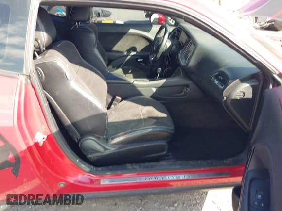 ✅ 2016 Dodge Challenger SRT Hellcat • VIN: 2C3CDZC95GH288477 • Lot: 43408176. Wystawiony na IAAI z przebiegiem 56 304 mil. Bezpłatny archiwum sprzedaży aukcyjnych z USA i szczegółowy raport historii pojazdu na DreamBid. Zdjęcie 5.