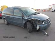 ✅ 2005 Dodge Caravan SXT • VIN: 2D4GP44L95R299610 • Lot: 43657743. Wystawiony na IAAI z przebiegiem 363 004 mil. Bezpłatny archiwum sprzedaży aukcyjnych z USA i szczegółowy raport historii pojazdu na DreamBid. Zdjęcie 1.