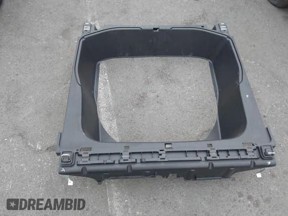 ✅ 2020 Jeep Grand Cherokee Limited • VIN: 1C4RJFBG3LC193541 • Лот: 43385955. Опубликован ранее на IAAI с пробегом 86 457 миль. Бесплатный доступ к архиву аукционных продаж из США и подробный отчёт об истории автомобиля на DreamBid. Изображение 18.