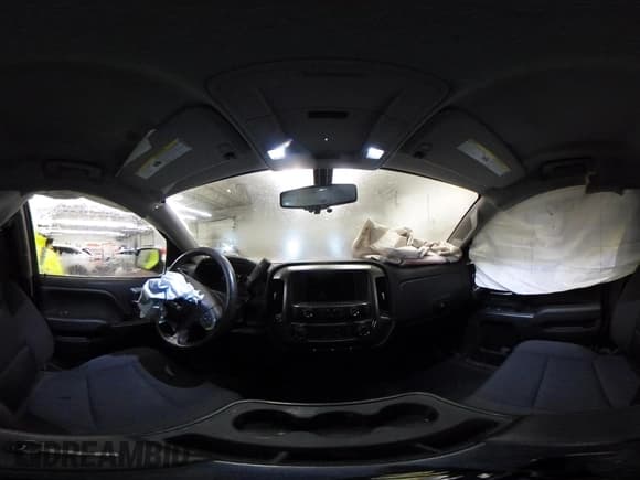 ✅ 2019 Chevrolet Silverado 1500 LT • VIN: 2GCVKPEC0K1114048 • Lot: 43668162. Wystawiony na IAAI z przebiegiem 106 363 mil. Bezpłatny archiwum sprzedaży aukcyjnych z USA i szczegółowy raport historii pojazdu na DreamBid. Zdjęcie 18.