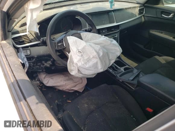 ✅ 2020 Kia Optima LX • VIN: 5XXGT4L37LG422109 • Lot: 67275475. Listed on Copart with Not provided. Free auction sales archive from the USA and detailed vehicle history report at DreamBid. Image 8.