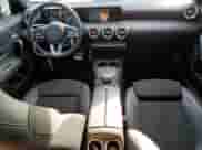 2021 Mercedes-Benz CLA 250 z VIN W1K5J4GB9MN154805, wystawiony jako Copart lot #70897695 z przebiegiem 18 285 mil mil oraz Czysty tytuł • Clean title. Historia ofert i sprzedaży dostępna na DreamBid. Obrazek 8.