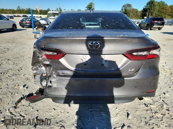 ✅ 2024 Toyota Camry LE • VIN: 4T1R11AK9RU252888 • Лот: 82572425. Опубликован ранее на Copart с пробегом 65 119 миль. Бесплатный доступ к архиву аукционных продаж из США и подробный отчёт об истории автомобиля на DreamBid. Изображение 6.
