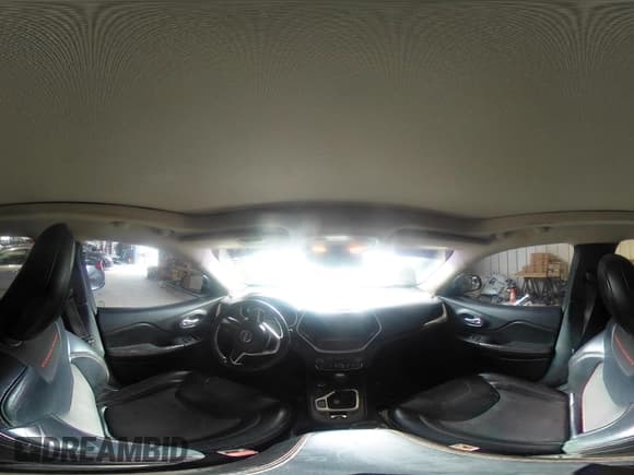 ✅ 2017 Jeep Cherokee Trailhawk L Plus • VIN: 1C4PJMBS3HW500888 • Лот: 42979895. Опубликован ранее на IAAI с пробегом 180 249 миль. Бесплатный доступ к архиву аукционных продаж из США и подробный отчёт об истории автомобиля на DreamBid. Изображение 19.