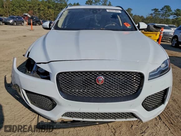 ✅ 2020 Jaguar F-Pace 25t Checkered Flag Edition • VIN: SADCP2FX9LA649355 • Lot: 93441485. Wystawiony na Copart z przebiegiem Nie podano. Bezpłatny archiwum sprzedaży aukcyjnych z USA i szczegółowy raport historii pojazdu na DreamBid. Zdjęcie 5.