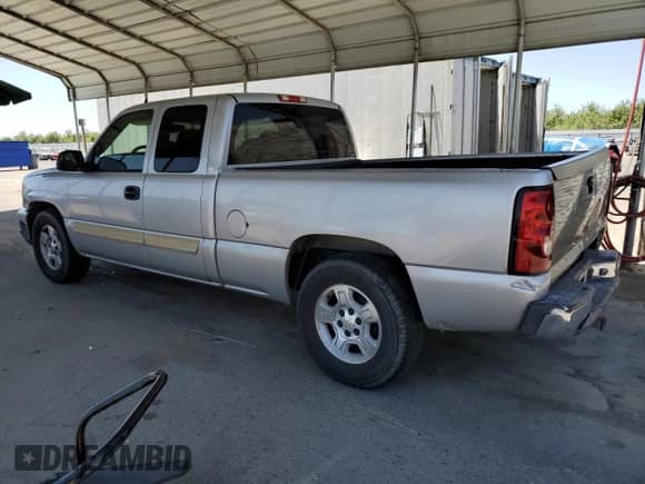 2006 Chevrolet Silverado 1500 LT2 z VIN 2GCEC19T361108349, wystawiony jako Copart lot #62504375 z przebiegiem 416 192 mil mil oraz Szkoda całkowita • Salvage title. Historia ofert i sprzedaży dostępna na DreamBid. Obrazek 2.