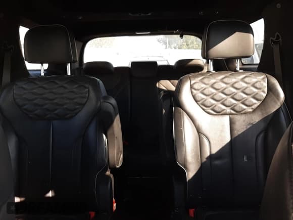 ✅ 2020 Hyundai Palisade Limited • VIN: KM8R5DHE3LU049136 • Лот: 70234254. Опубликован ранее на Copart с пробегом 94 963 миль. Бесплатный доступ к архиву аукционных продаж из США и подробный отчёт об истории автомобиля на DreamBid. Изображение 10.