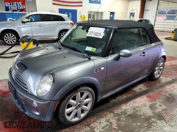 ✅ 2006 MINI Convertible S • VIN: WMWRH33526TK59005 • Lot: 87219525. Wystawiony na Copart z przebiegiem 100 070 mil. Bezpłatny archiwum sprzedaży aukcyjnych z USA i szczegółowy raport historii pojazdu na DreamBid. Zdjęcie 1.