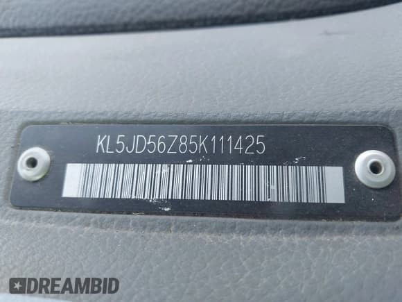 ✅ 2005 Suzuki Forenza S • VIN: KL5JD56Z85K111425 • Lot: 41421881. Listed on IAAI with 18,478 mi. Free auction sales archive from the USA and detailed vehicle history report at DreamBid. Image 9.