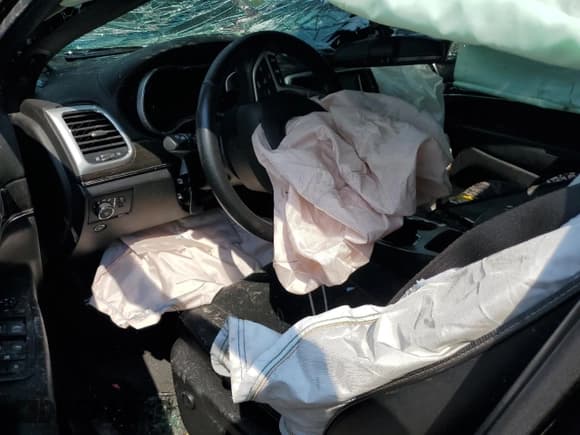 ✅ 2016 Jeep Grand Cherokee High Altitude • VIN: 1C4RJECG8GC409396 • Лот: 81612245. Опубликован ранее на Copart с пробегом Не указан. Бесплатный доступ к архиву аукционных продаж из США и подробный отчёт об истории автомобиля на DreamBid. Изображение 8.