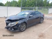 ✅ 2016 Kia Optima LX Turbo • VIN: 5XXGT4L10GG012417 • Lot: 42885999. Wystawiony na IAAI z przebiegiem 208 223 mil. Bezpłatny archiwum sprzedaży aukcyjnych z USA i szczegółowy raport historii pojazdu na DreamBid. Zdjęcie 2.