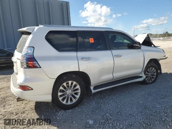 ✅ 2023 Lexus GX 460 Premium • VIN: JTJAM7BX7P5356015 • Lot: 82454375. Listed on Copart with 37,757 mi. Free auction sales archive from the USA and detailed vehicle history report at DreamBid. Image 3.