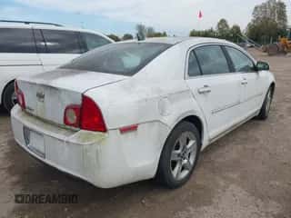 2010 Chevrolet Malibu 1LT z VIN 1G1ZC5EB0AF246463, wystawiony jako IAAI lot #43517433 z przebiegiem 157 212 mil mil oraz . Historia ofert i sprzedaży dostępna na DreamBid. Obrazek 4.