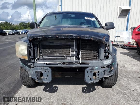 ✅ 2006 Dodge 1500 SLT • VIN: 1D7HA18206J191021 • Lot: 82747655. Wystawiony na Copart z przebiegiem 206 804 mil. Bezpłatny archiwum sprzedaży aukcyjnych z USA i szczegółowy raport historii pojazdu na DreamBid. Zdjęcie 5.