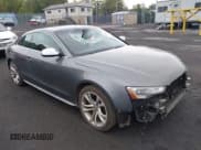 ✅ 2013 Audi S5 Premium Plus • VIN: WAUCGAFR6DA074850 • Лот: 43251676. Опубликован ранее на IAAI с пробегом 139 384 миль. Бесплатный доступ к архиву аукционных продаж из США и подробный отчёт об истории автомобиля на DreamBid. Изображение 1.