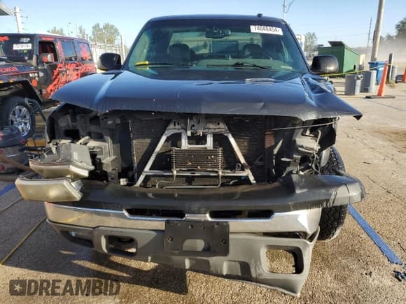 ✅ 2003 Chevrolet Silverado 1500 LS • VIN: 2GCEK19T331214881 • Лот: 74048454. Опубликован ранее на Copart с пробегом 235 221 миль. Бесплатный доступ к архиву аукционных продаж из США и подробный отчёт об истории автомобиля на DreamBid. Изображение 5.