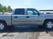 2007 Chevrolet Silverado 1500 LT1 z VIN 2GCEC13Z271162112, wystawiony jako IAAI lot #42003402 z przebiegiem 343 076 mil mil oraz . Historia ofert i sprzedaży dostępna na DreamBid. Obrazek 13.