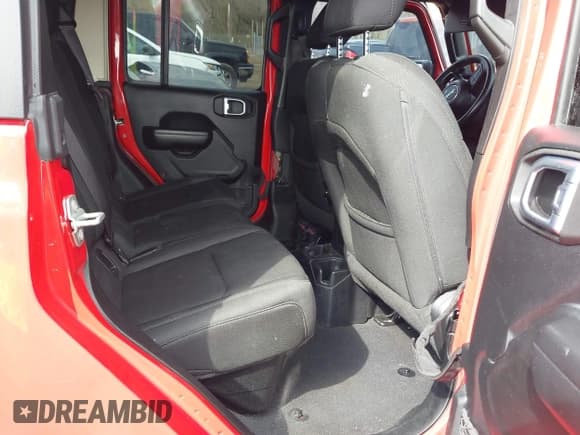 ✅ 2021 Jeep Gladiator Freedom • VIN: 1C6HJTAG0ML547293 • Лот: 41926067. Опубликован ранее на IAAI с пробегом 57 696 миль. Бесплатный доступ к архиву аукционных продаж из США и подробный отчёт об истории автомобиля на DreamBid. Изображение 8.