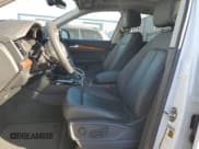 ✅ 2023 Audi Q5 Premium • VIN: WA1ABAFYXP2180968 • Lot: 81340835. Wystawiony na Copart z przebiegiem 11 537 mil. Bezpłatny archiwum sprzedaży aukcyjnych z USA i szczegółowy raport historii pojazdu na DreamBid. Zdjęcie 7.