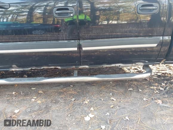 ✅ 2005 Chevrolet Silverado 1500 LS • VIN: 2GCEK13T351265535 • Lot: 43638148. Wystawiony na IAAI z przebiegiem 194 647 mil. Bezpłatny archiwum sprzedaży aukcyjnych z USA i szczegółowy raport historii pojazdu na DreamBid. Zdjęcie 6.