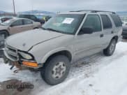 ✅ 2004 Chevrolet Blazer LS • VIN: 1GNDT13X74K145559 • Lot: 41458843. Wystawiony na IAAI z przebiegiem 156 824 mil. Bezpłatny archiwum sprzedaży aukcyjnych z USA i szczegółowy raport historii pojazdu na DreamBid. Zdjęcie 2.